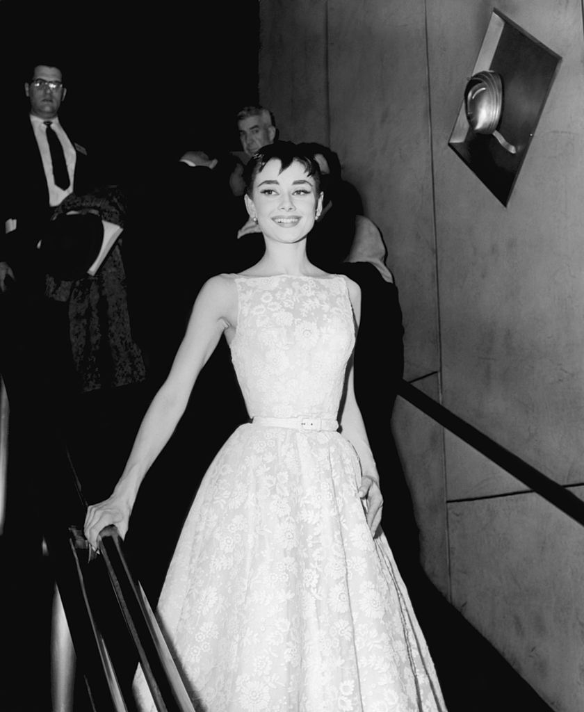 audrey-hepburn-1954.jpg