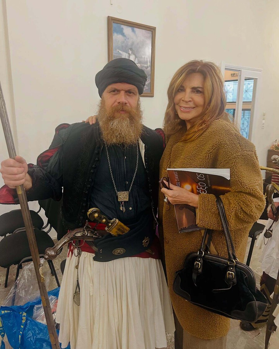MIMI_NTENISSI_MESSOLOGGI_4_7ff50.jpg