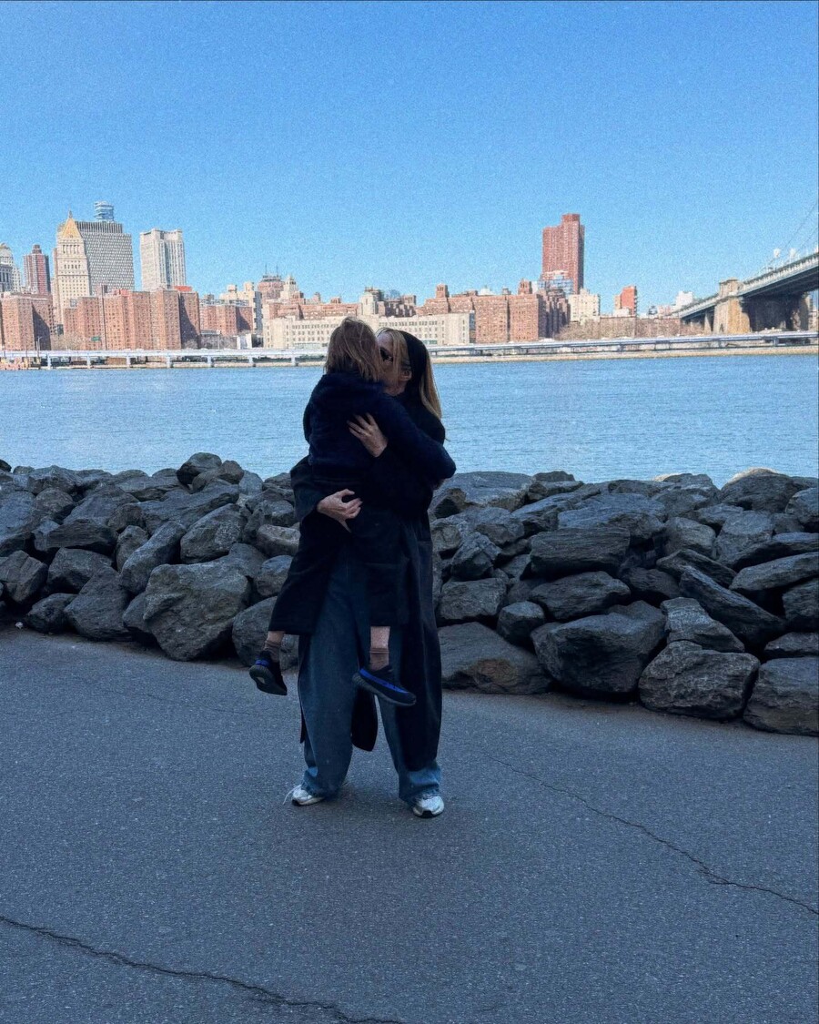 DOUKISSA_KAI_PAIDIA_BROOKLYN_2_7dd62.jpg
