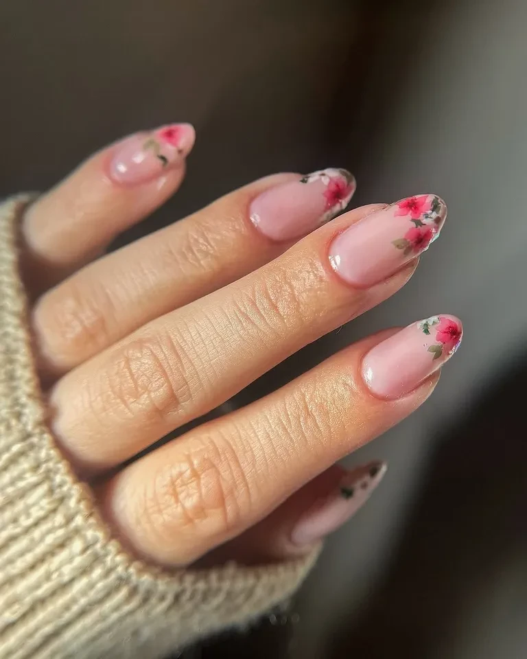 french-mani_5_1d413.webp