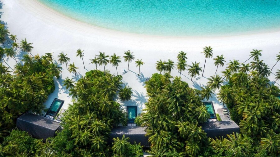 MENEGAKI_2_maldives_79d13.jpg