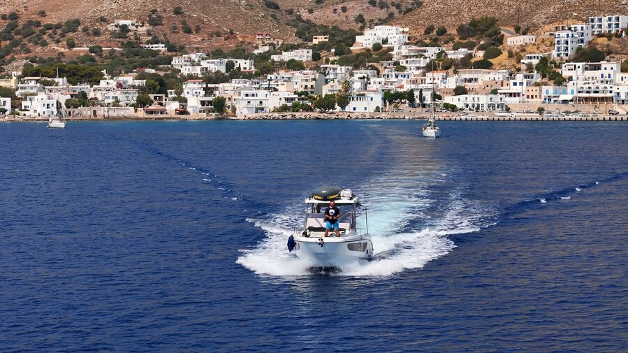 HAPPY_TRAVELLER_ΤΗΛΟΣ_27.04_5_58850.jpg