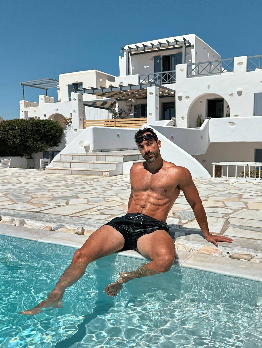 TANIMANIDIS_SIX_PACK_e0004.jpg