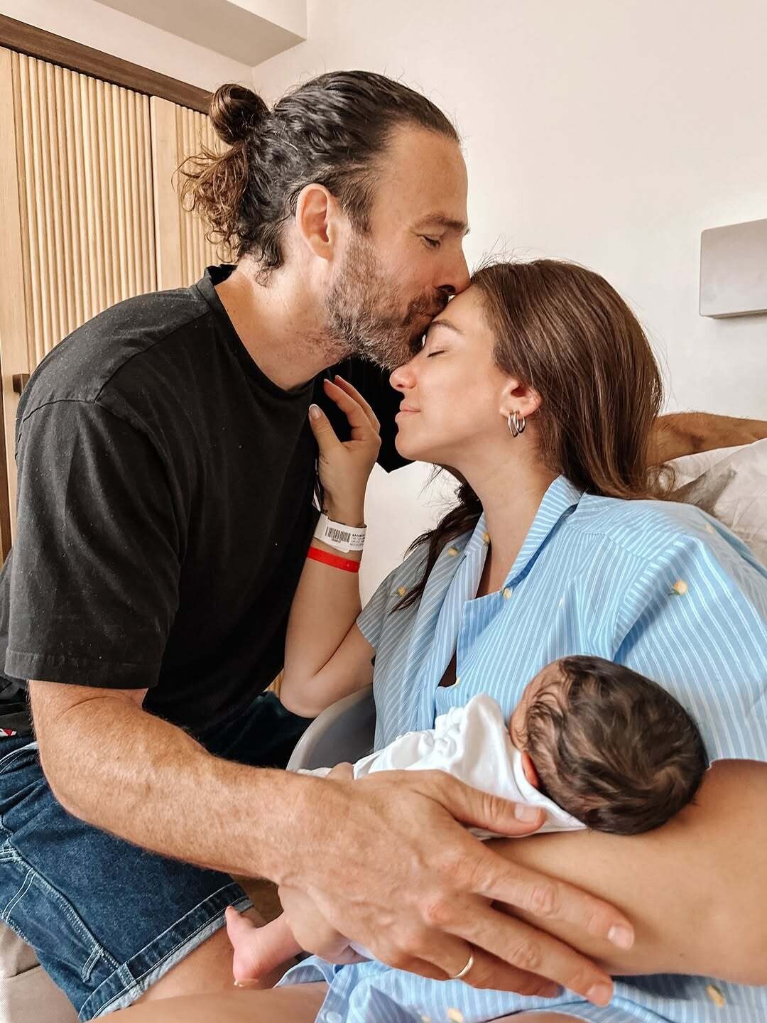 Από εδώ ξεκινά το για πάντα μας ️ 9ab16