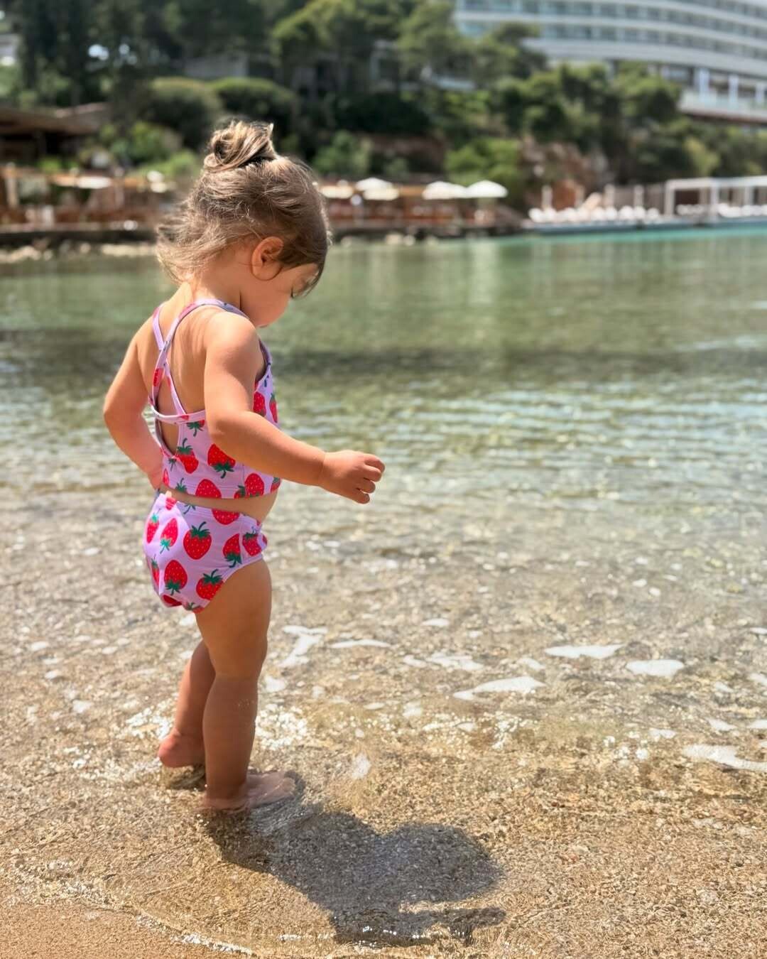 Athena getting her grounding in at the beach because shes the CEO of her health My favorite i b6710