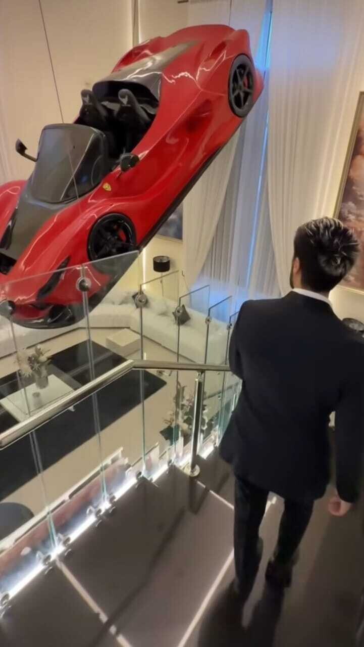 MOVLOGS_FERRARI_TAVANI_3_236b1.jpeg