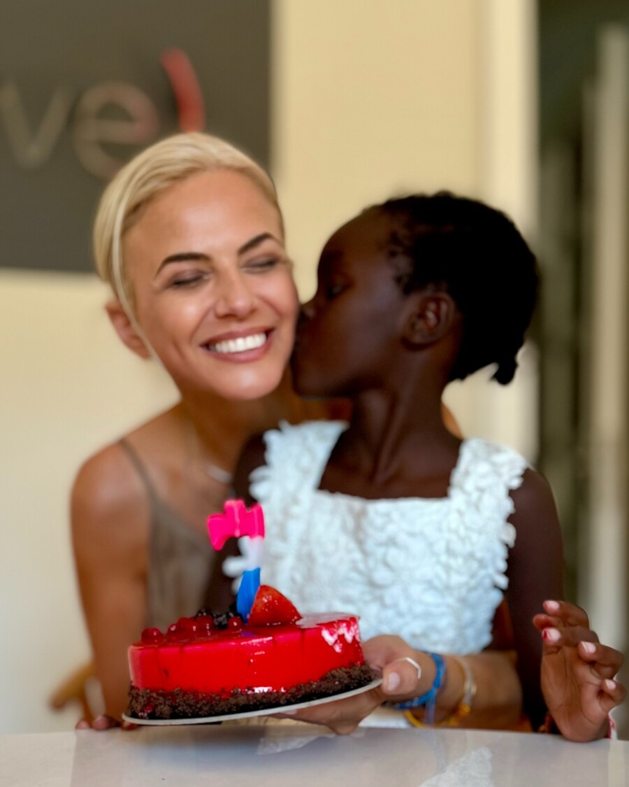 ANTA_KAI_KONTOVA_BIRTHDAY_CAKE_23834.jpg