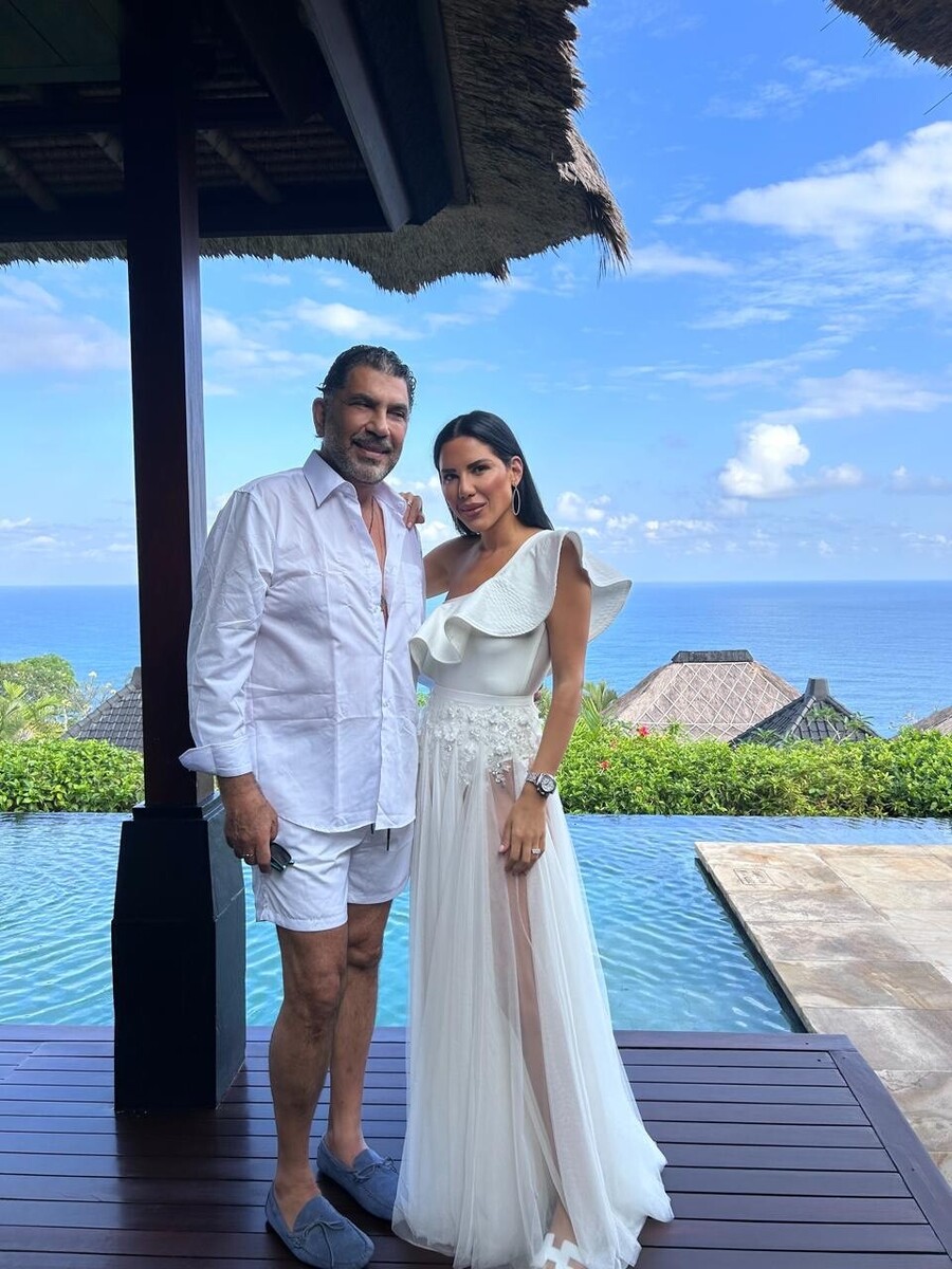 IWANNIS_LYRAS_GAMOS_BALI_WOMENONLY_EXCLUSIVE_4_dddd9.jpeg