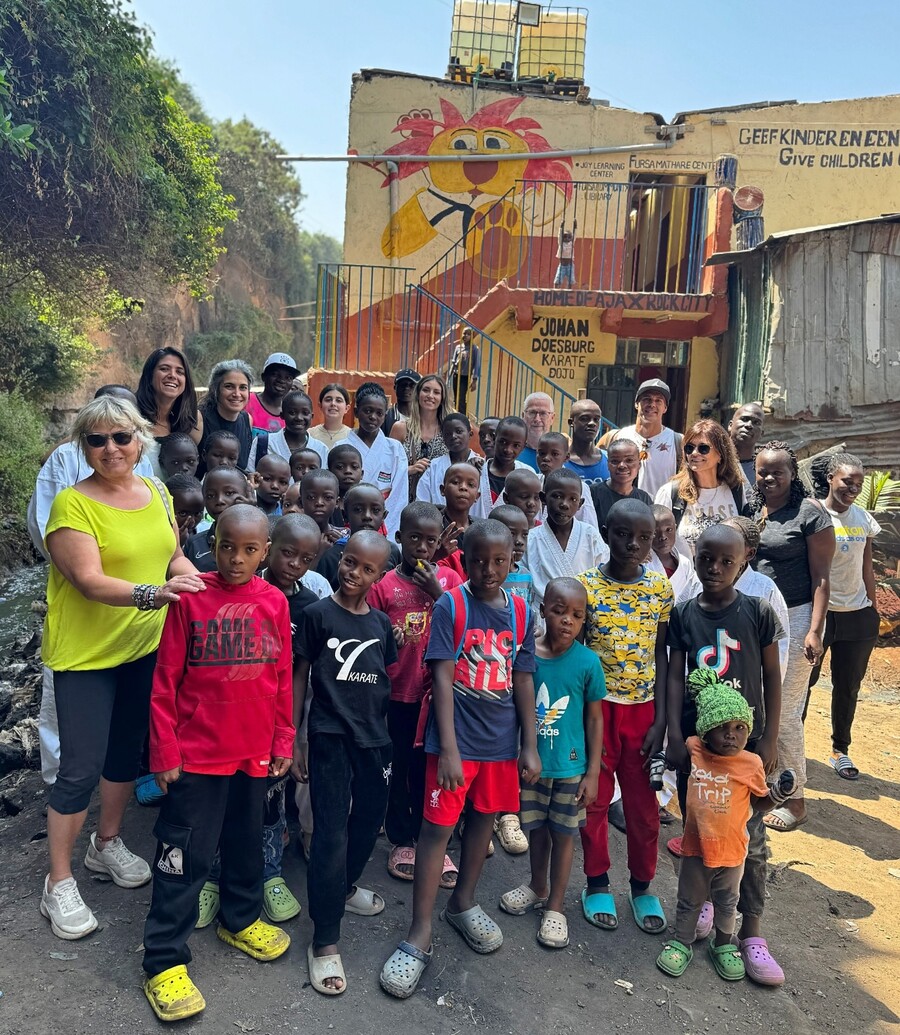 SLUM_DUNK_KENYA_36788.jpg