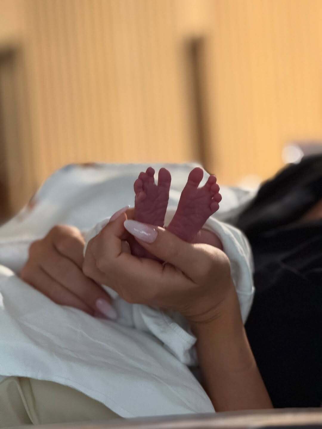 Day 3 of motherhood Είχαμε τα πάνω μας και κάτω μας υπήρξαν φόβοι και δυσκολίες κλάμα 5 b441f