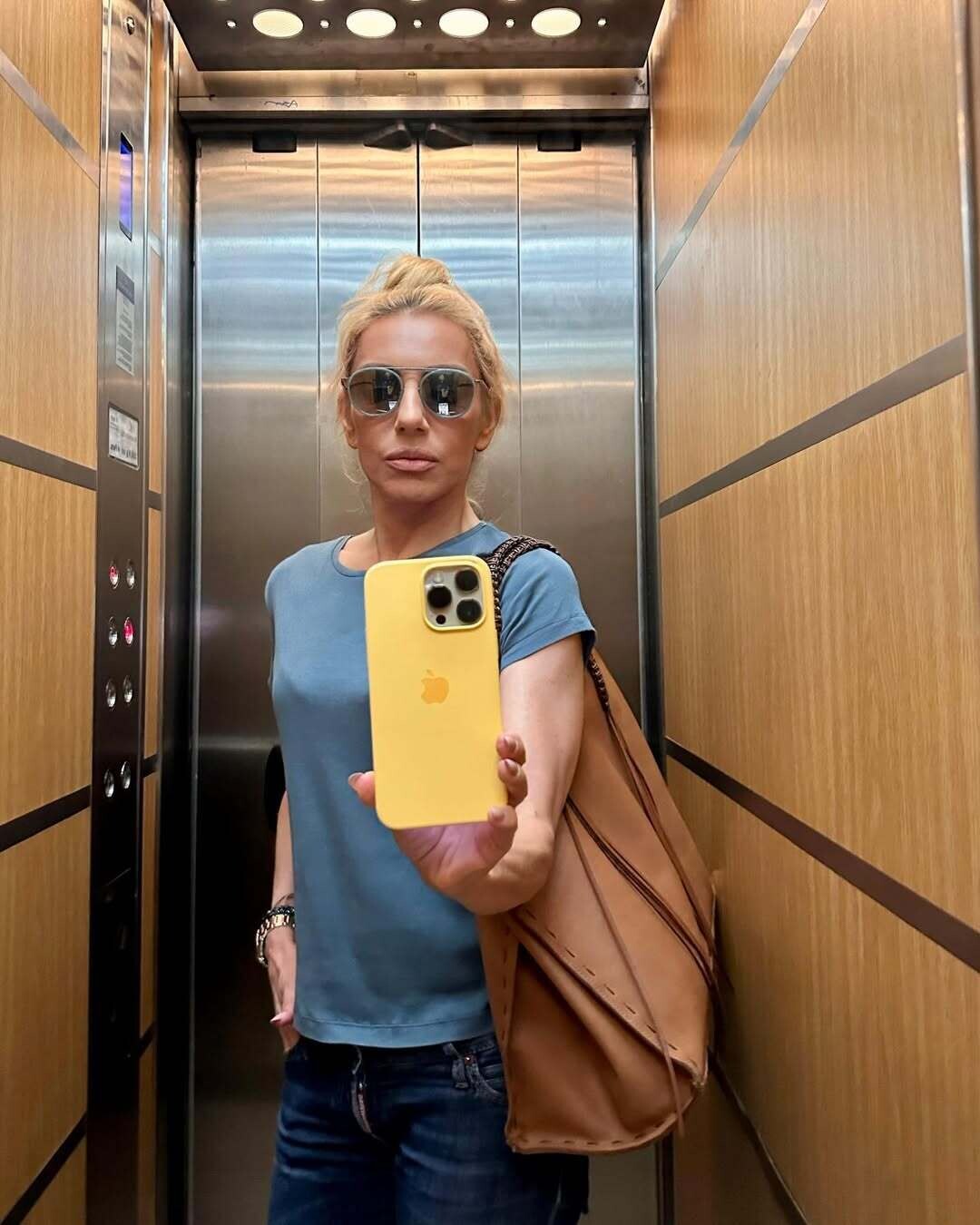 Its not about your reflection its what you see beyond it️mirror mirrorselfie reflection 53e80