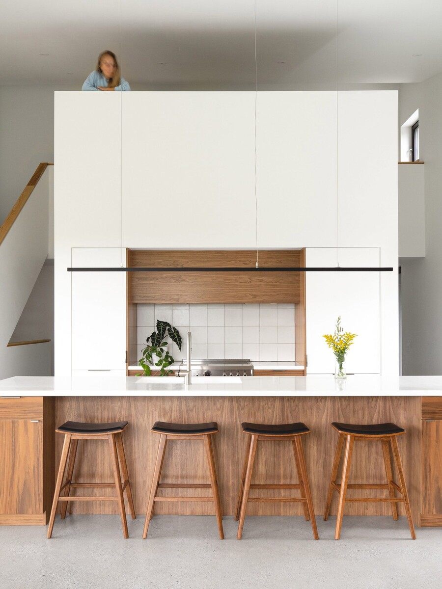 saltbox-passive-house_labri_dezeen_2364_col_1-1704x2272_337fa.jpg
