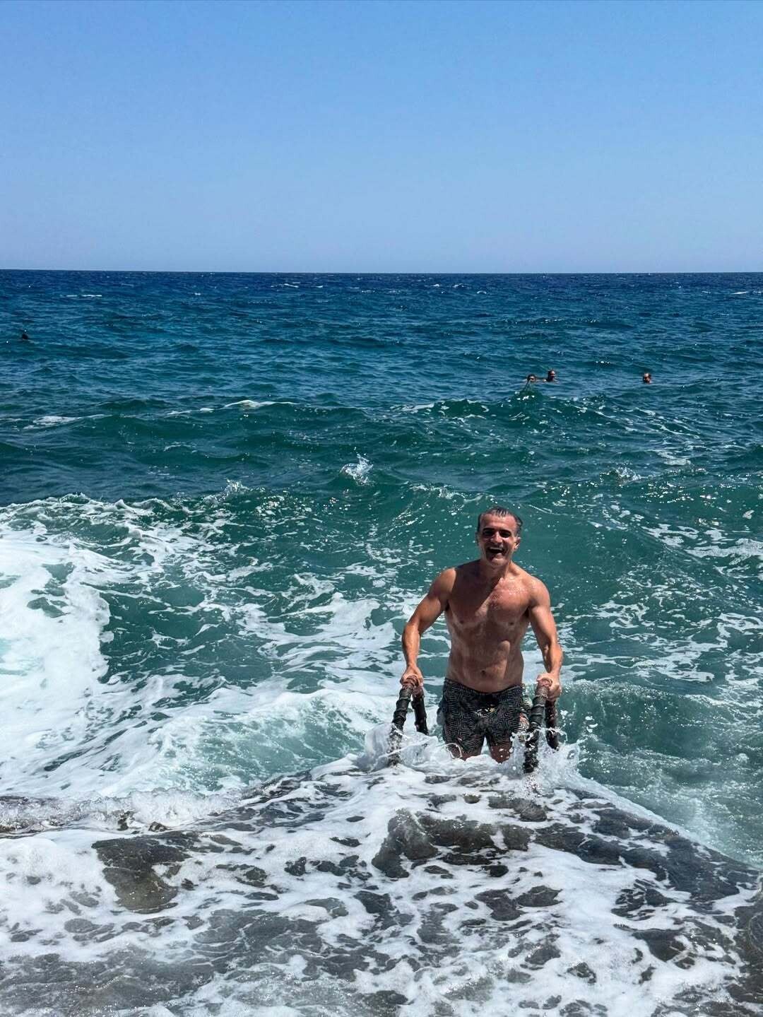 Waves waves sea sun greece peloponnese monevasia monevasiacastle 1 3dbf9