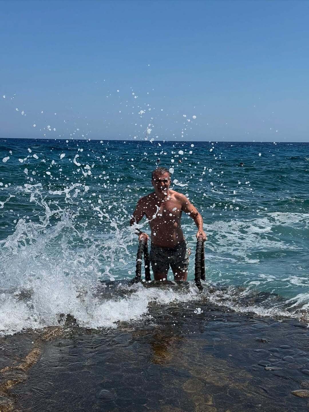 Waves waves sea sun greece peloponnese monevasia monevasiacastle 7 85f18