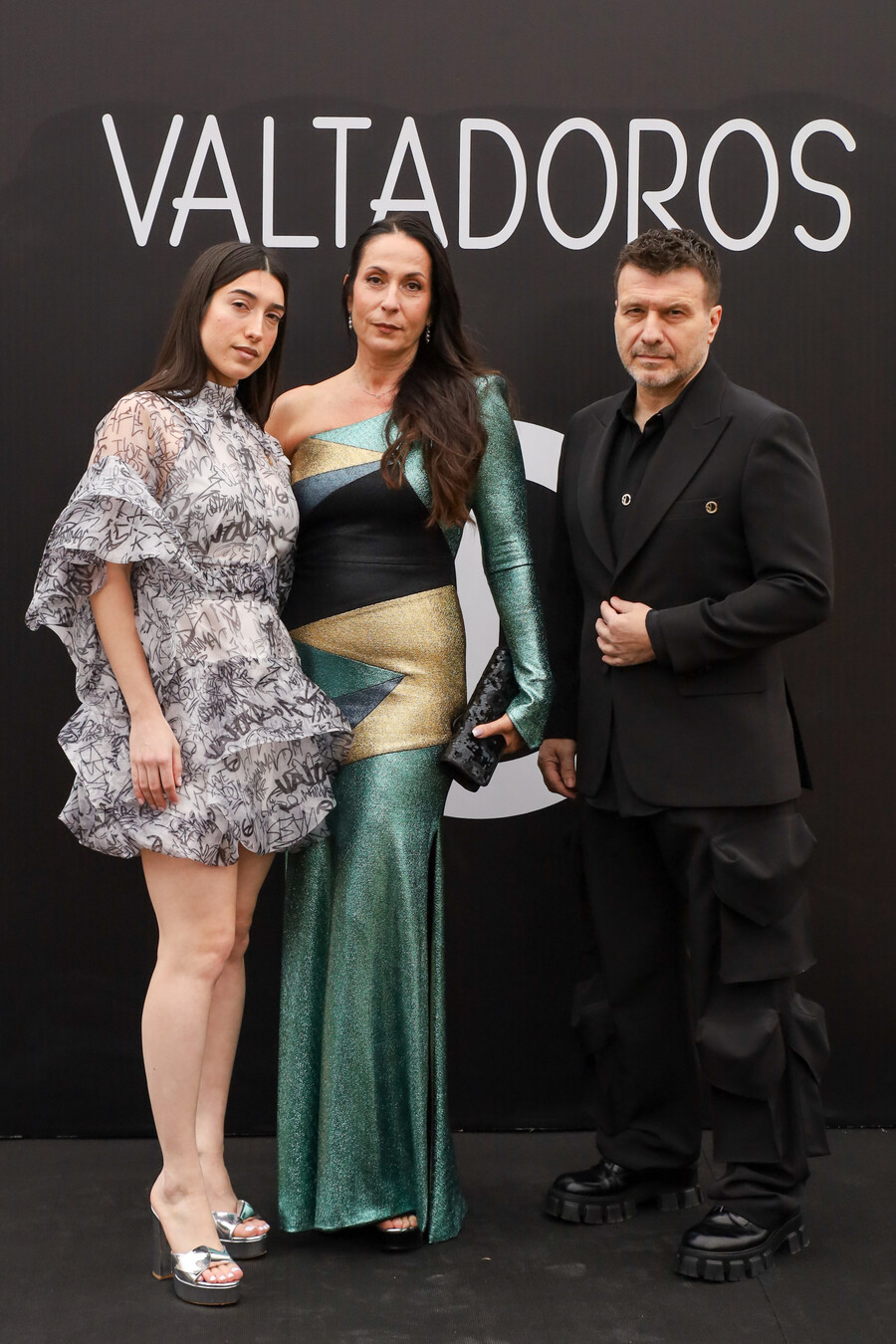 Giannis_Ploutarxos_kai_Katerina_Kakossaiou_3_a22c4.jpg