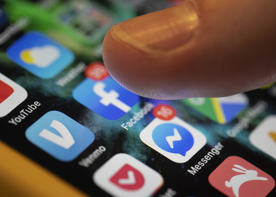 SMART_PHONES_DETOX_2_738fa.jpg
