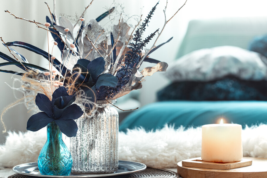 still-life-vase-with-artificial-flowers-living-room_808ee.jpg