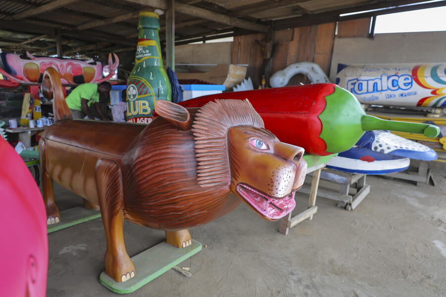 FANTASY_COFFINS_GHANA_6_13ffa.jpg