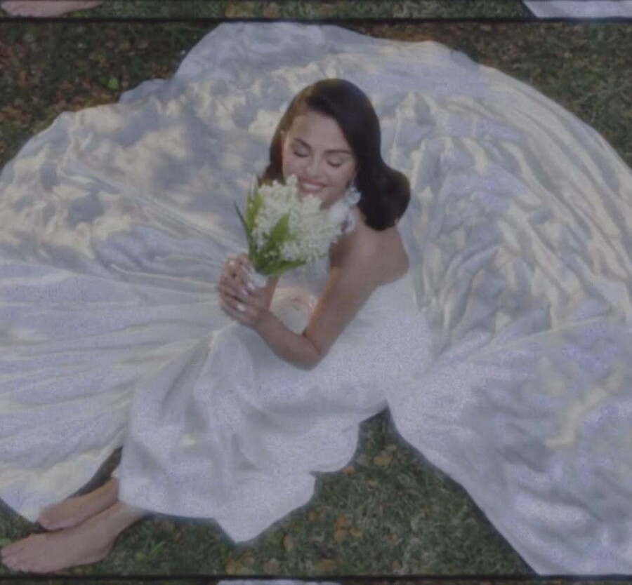 SELENA_GOMEZ_BENNY_BLANCO_GAMOS_6_c9500.jpg