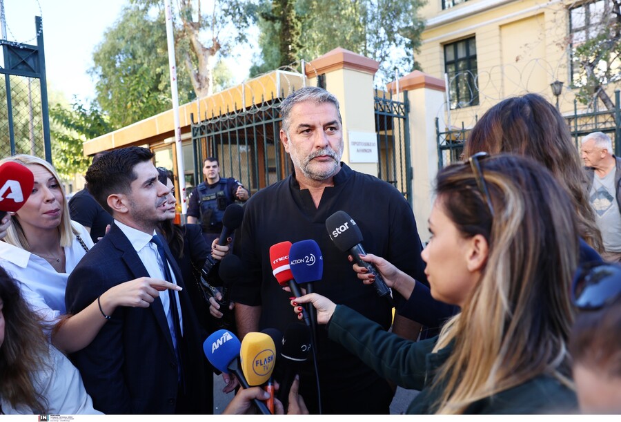 BISBIKIS_EVELPIDWN_DIMOSIOGRAFOI_42f39.jpg