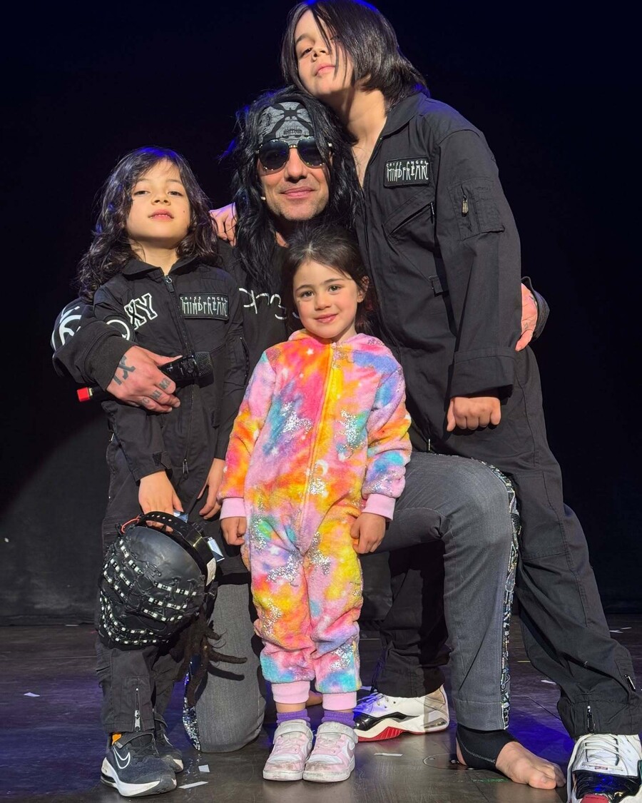 hris_angel_kids_c626a.jpg
