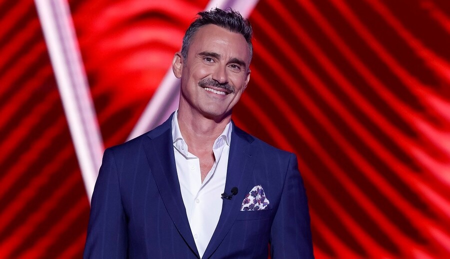 THE_VOICE_BLIND_AUDITIONS_2_1_34a95.jpg