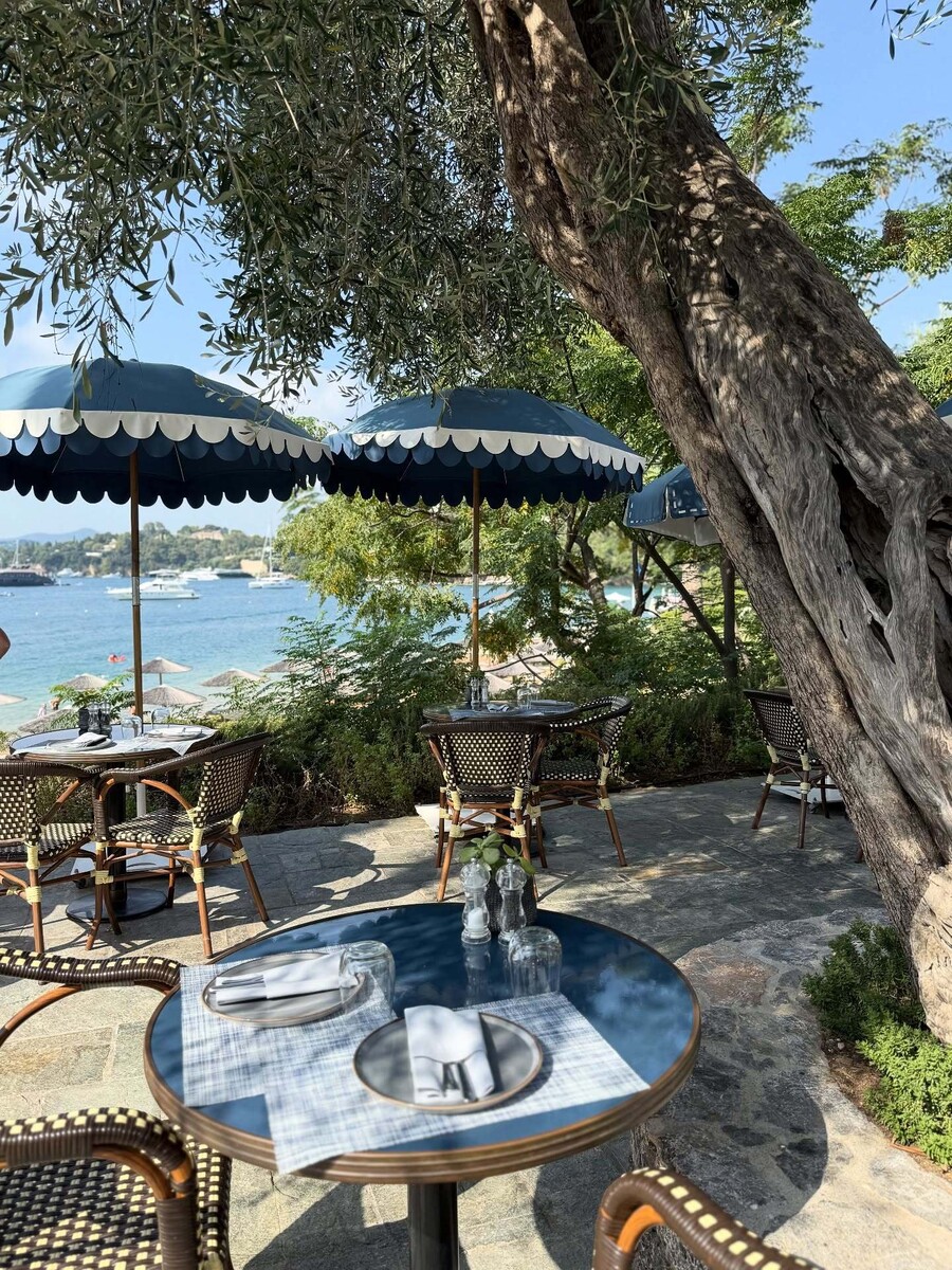 Bar_Refaeli_Kerkyra_3_ec798.jpg