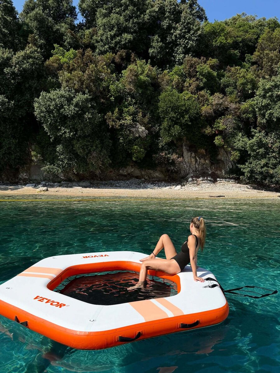 Bar_Refaeli_Kerkyra_5_ba613.jpg