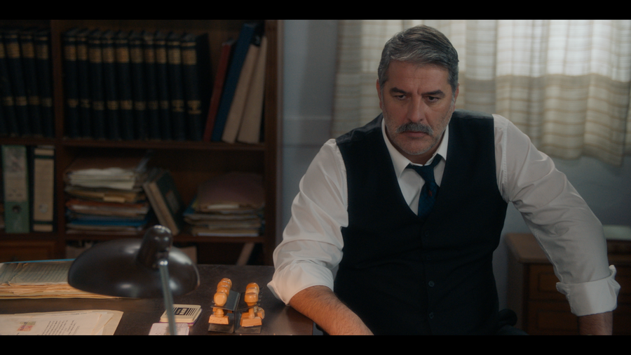 PORTO_LEONE_EP005_STILLS.Sub.30_f94f9.png