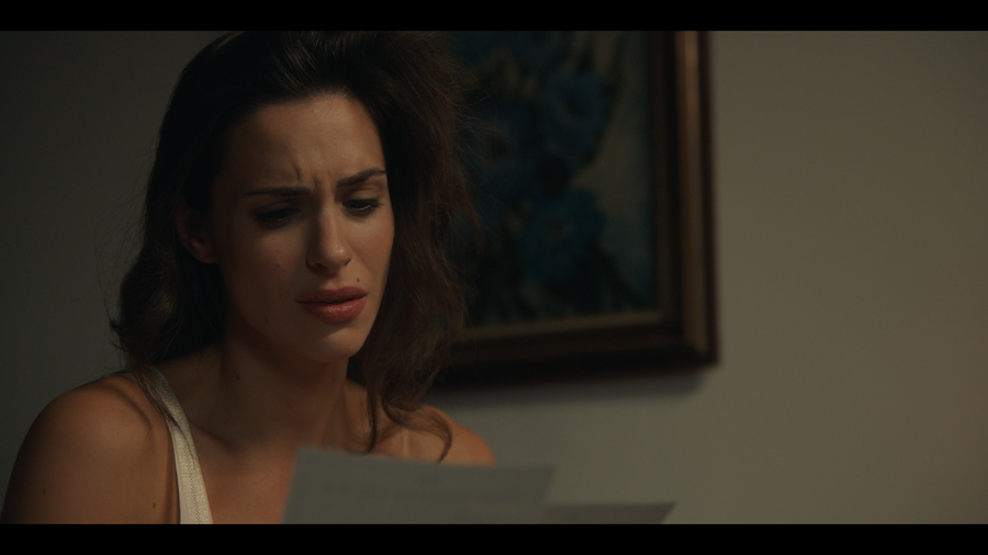 PORTO_LEONE_EP006_STILLS.Sub.14_7e1a1.png