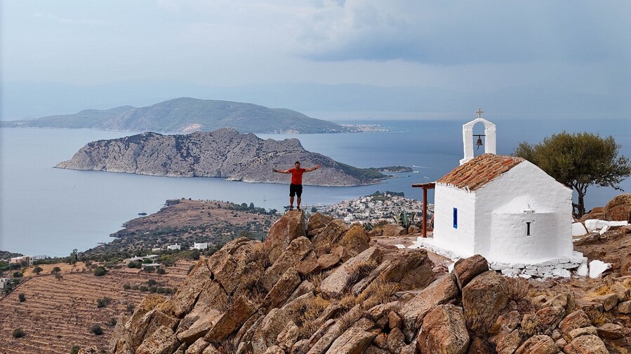 HAPPY_TRAVELLER_12.10_6_87b53.jpg