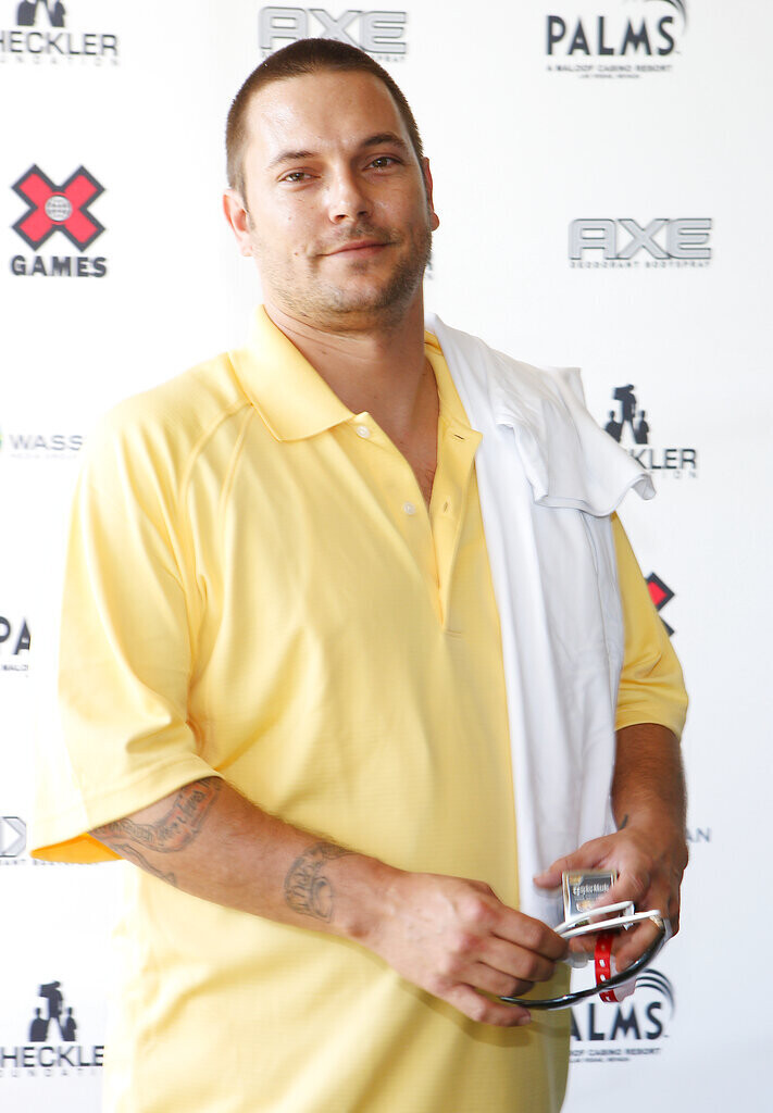 SPEARS_KAI_FEDERLINE_XESPASMA_9_cabbb.jpg