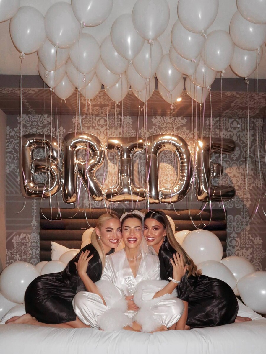 TOUNI_BACHELORETTE_1_b1247.jpg