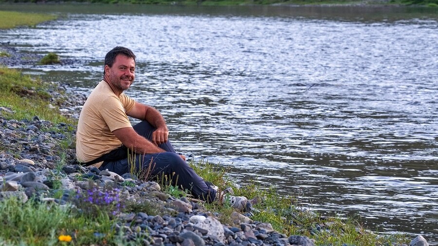 HAPPY_TRAVELLER_moggolia_meros_b_6_500fb.jpg