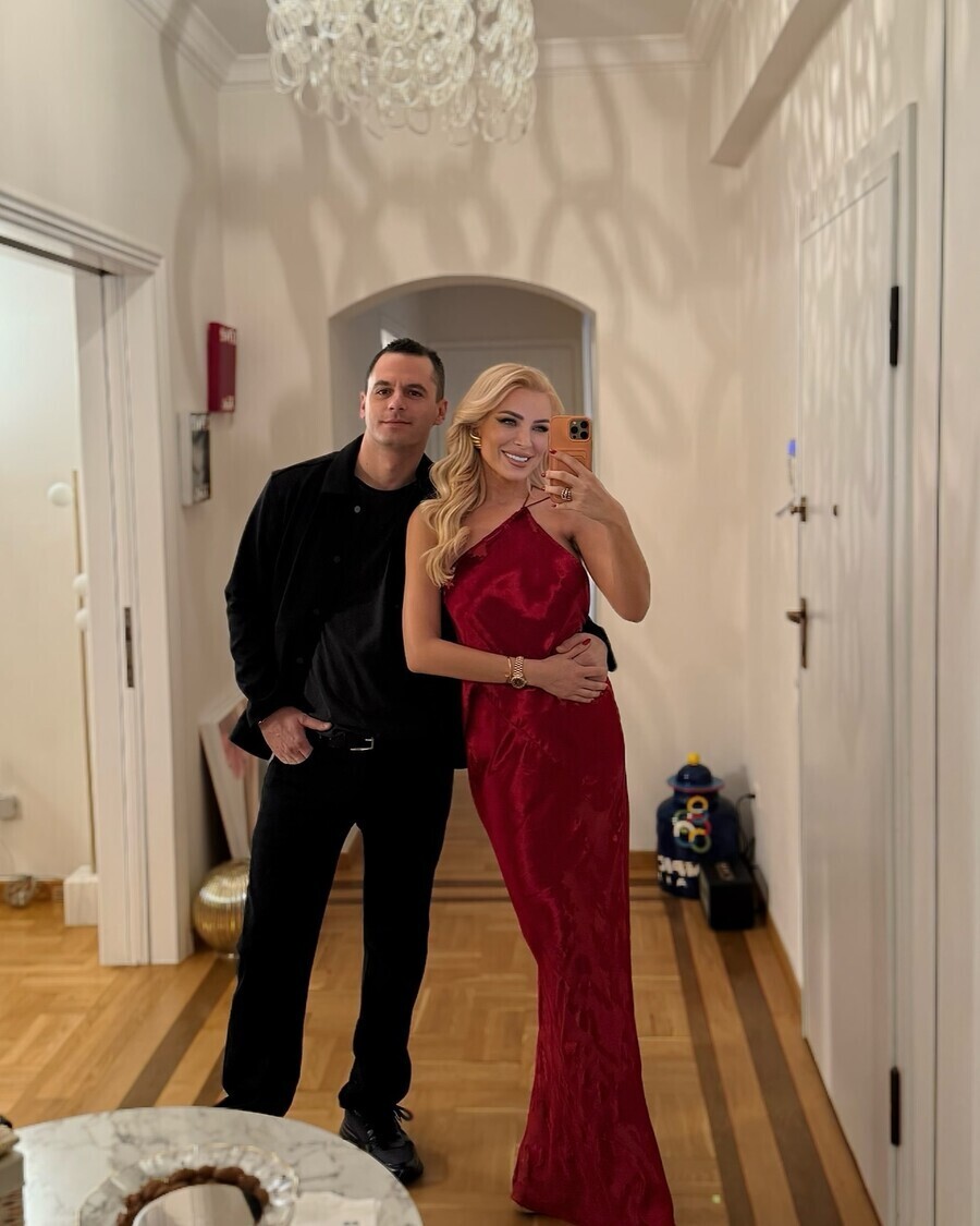 KAINOYSGIOY KOYTSOYBIS CHRISTMAS 1 acb37 9ed82