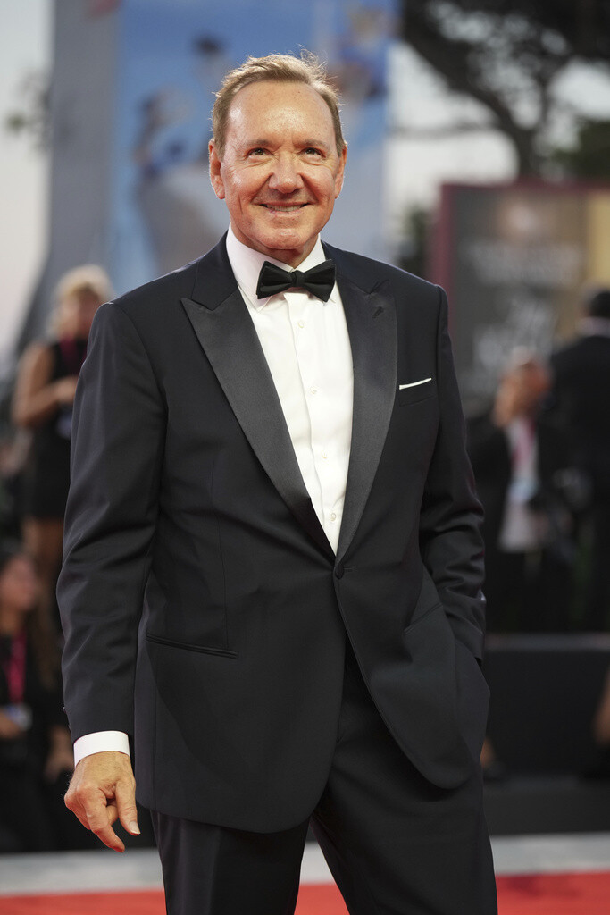 AP25243644973501 561f4