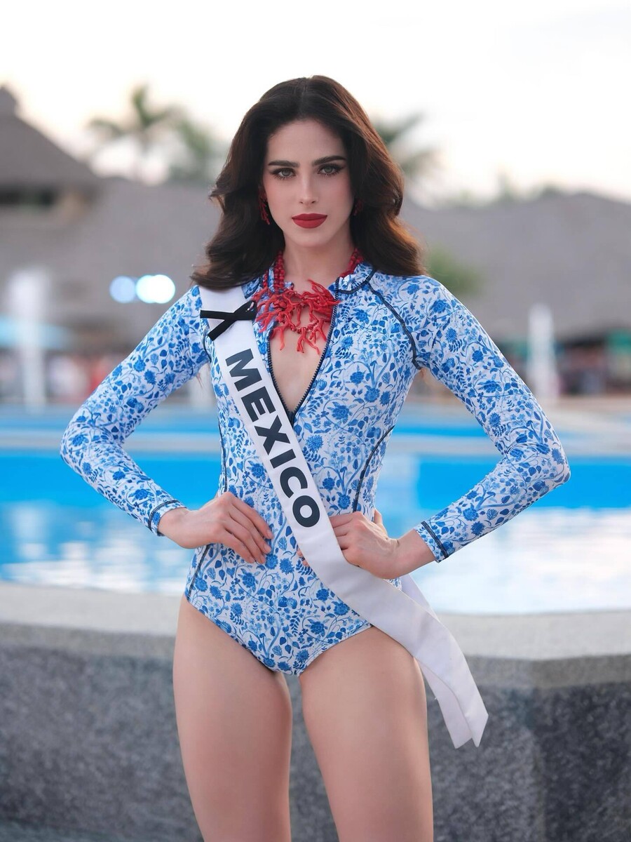 Miss_Universe_Miss_Mexico_Fatima_1_50780.jpg