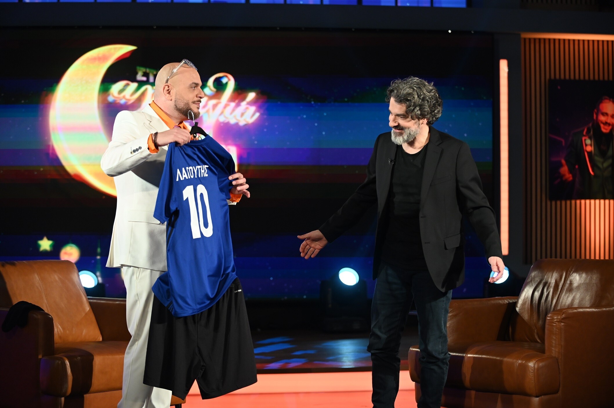 ΣΤΗΝ ΑΓΚΑΛΙΑ ΤΟΥ ΦΑΝΗ ΕΠ.15 ΦΑΝΗΣ ΛΑΜΠΡΟΠΟΥΛΟΣ ΠΕΤΡΟΣ ΛΑΓΟΥΤΗΣ 04 072f2