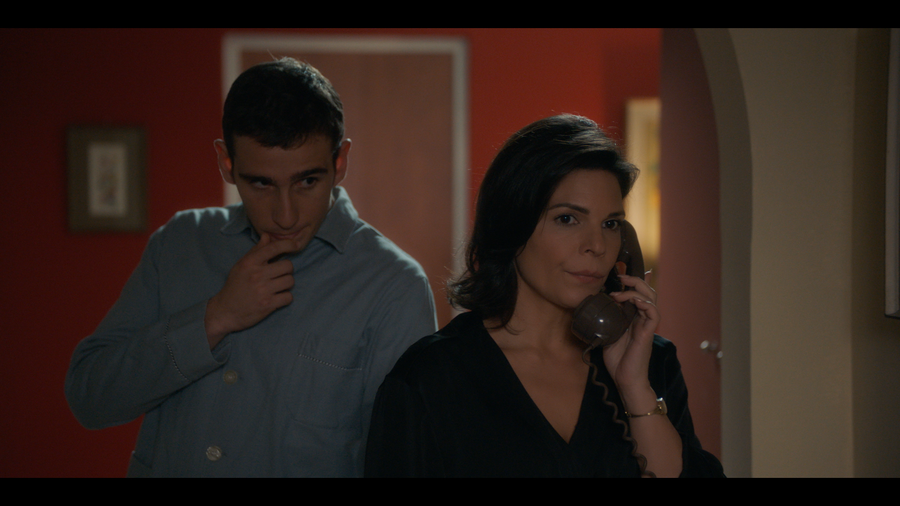 PORTO_LEONE_EP025_STILLS.Sub.05_1fa9d.png