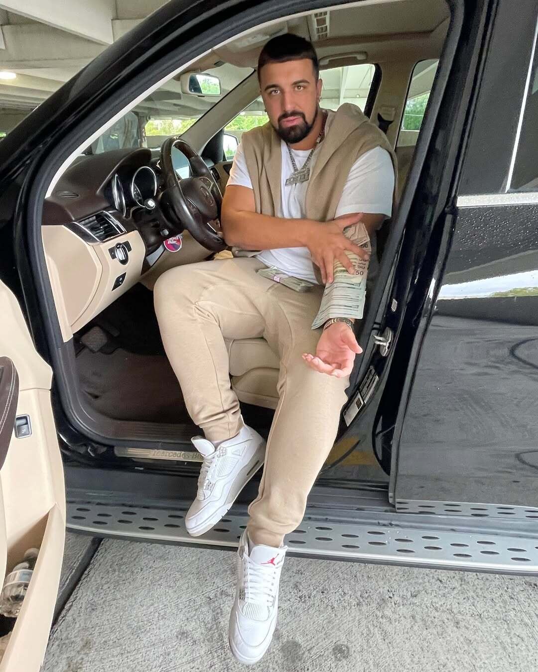 SnapInsta.to 461294582 18463876027000394 2565727897449916202 n 1ce94