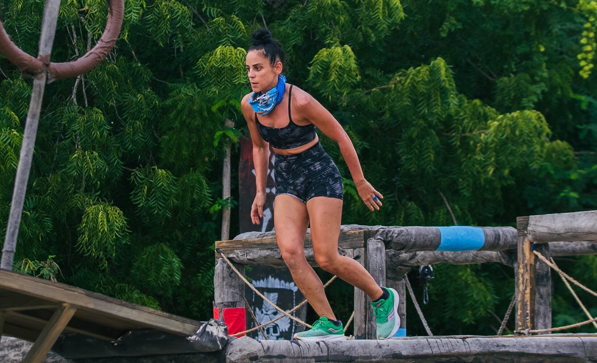 SURVIVOR ΦΩΤΕΙΝΗ ΚΑΛΕΥΡΑ b7c00