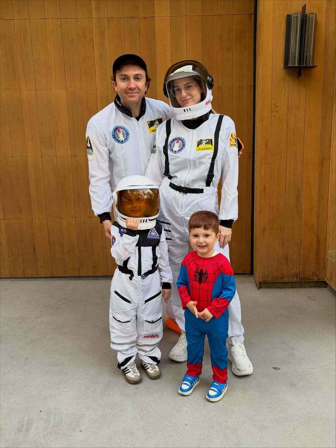 SnapInsta.to 572119252 18539507050049658 4224199198951097138 n 256a2