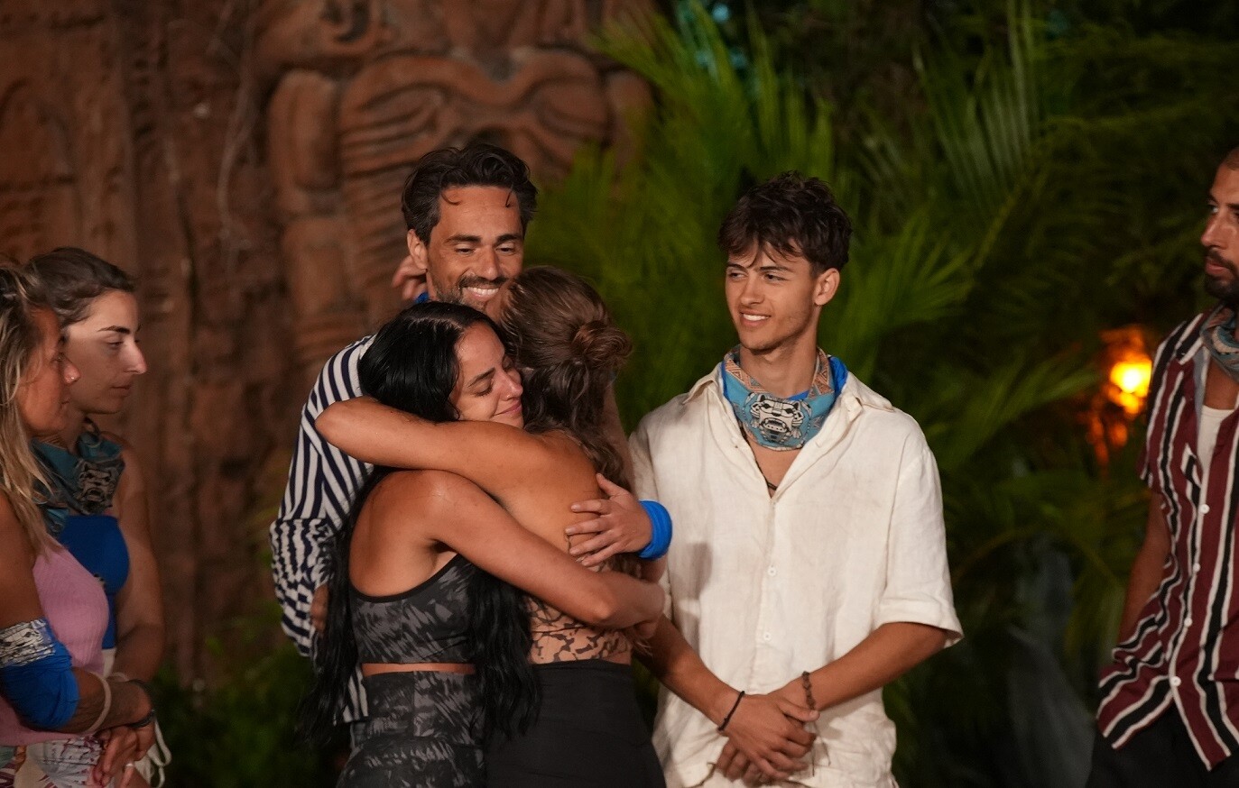 SURVIVOR ΕΛΕΝΗ ΖΑΡΑΓΓΑ 04 d552f