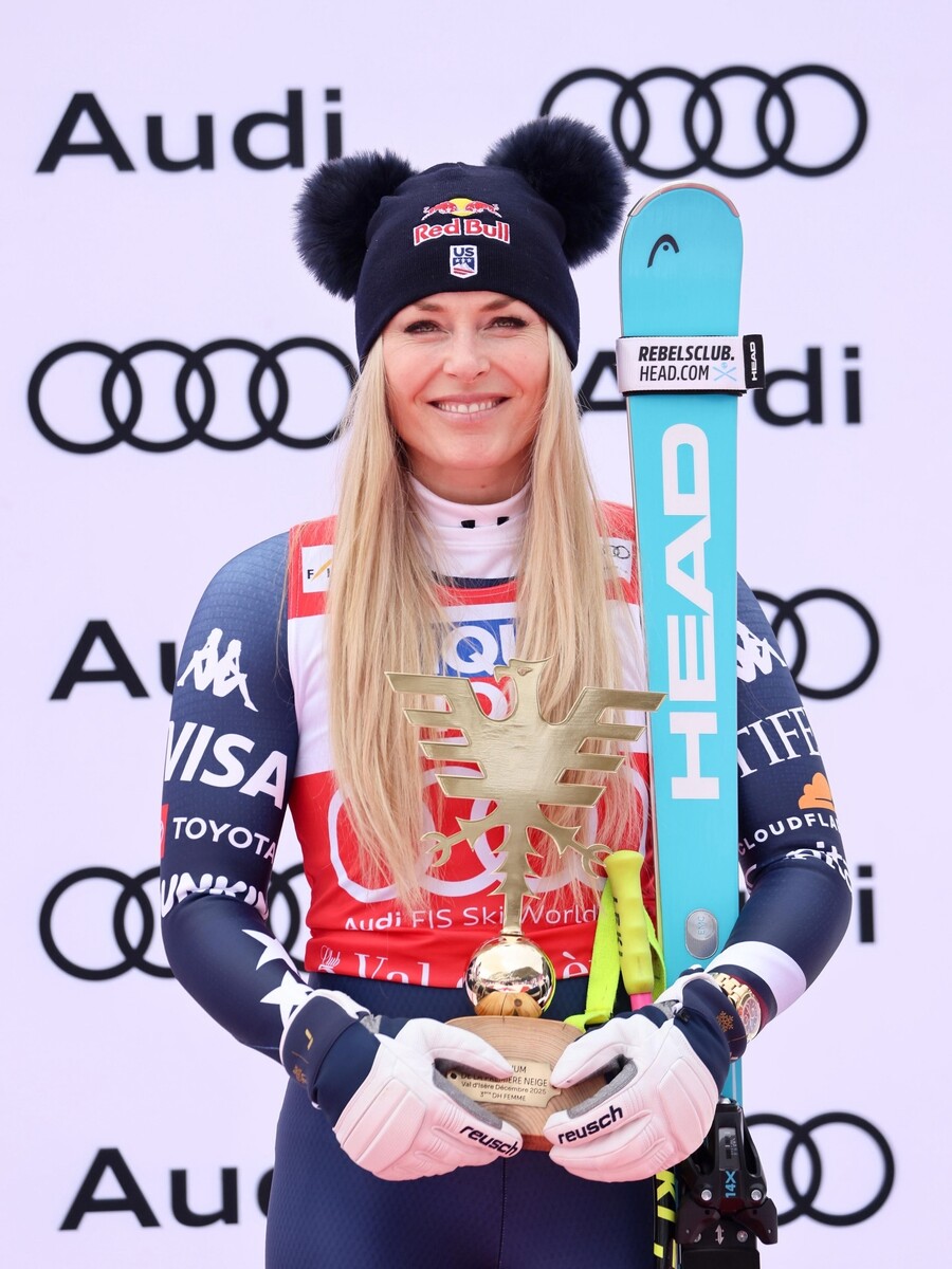 LINDSAY_VONN_ATYXIMA_10_a22aa.jpg