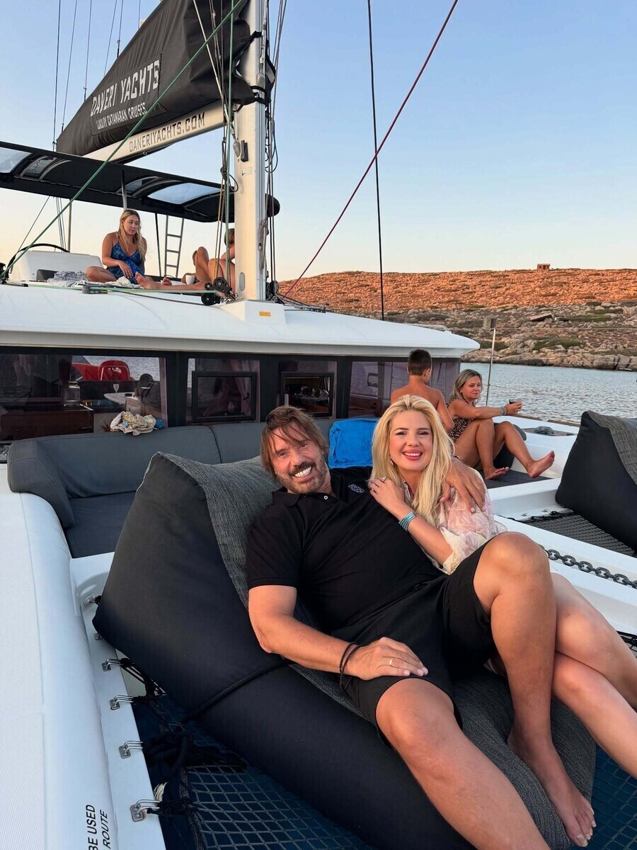 SOFIA KAI STRATOS 2dc21 0c7c1