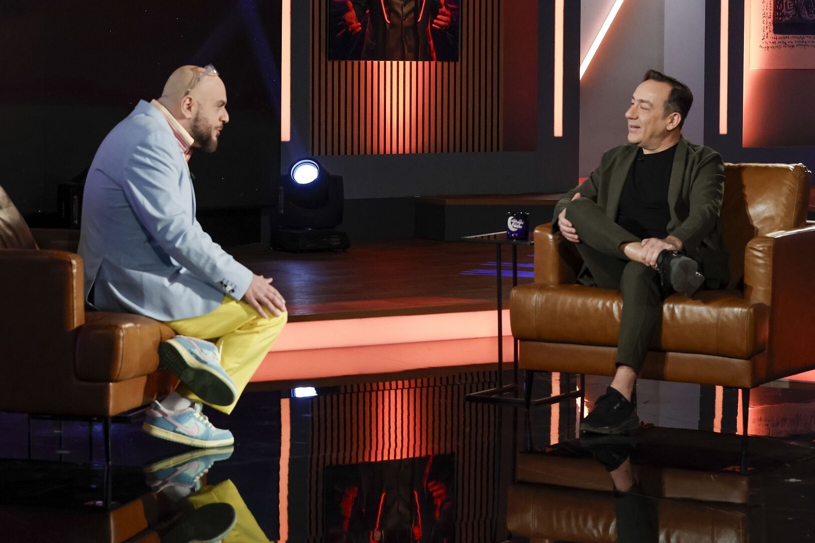 ΣΤΗΝ ΑΓΚΑΛΙΑ ΤΟΥ ΦΑΝΗ ΕΠ.24 ΦΑΝΗΣ ΛΑΜΠΡΟΠΟΥΛΟΣ ΣΩΤΗΡΗΣ ΚΑΛΥΒΑΤΣΗΣ 02 22985