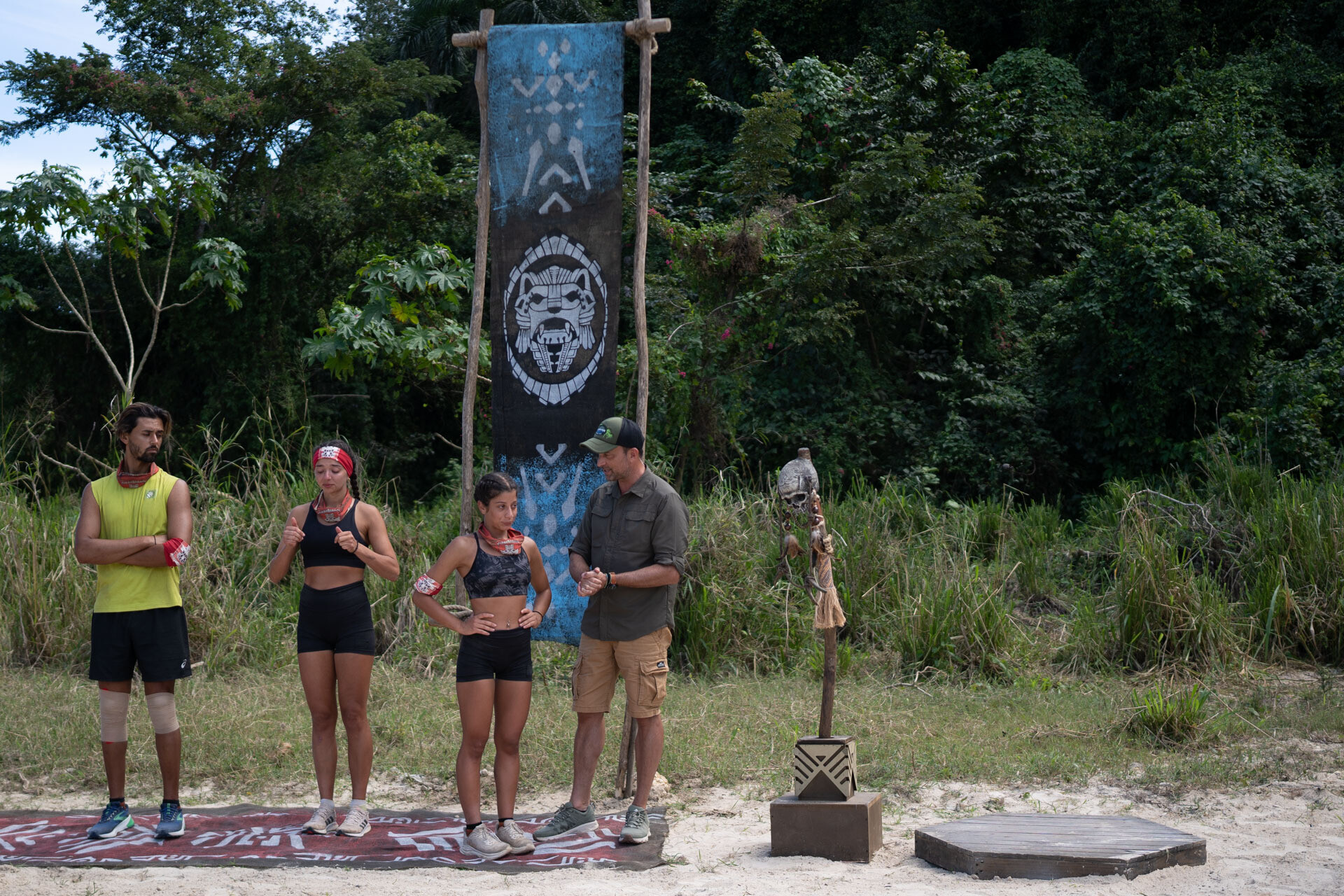 SURVIVOR ΕΒΕΛΙΝΑ ΛΥΚΟΥΔΗ 075a0