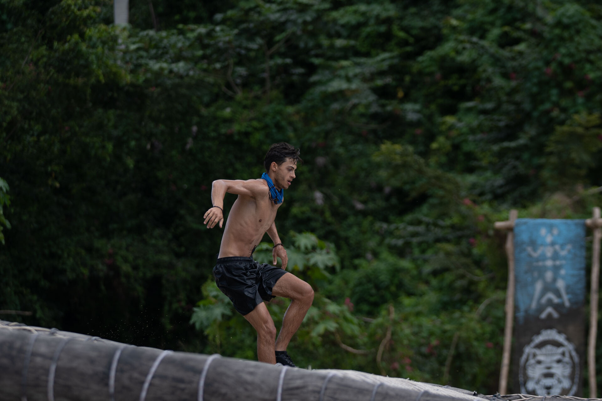 SURVIVOR ΣΤΑΥΡΟΣ ΦΛΩΡΟΣ 896e1