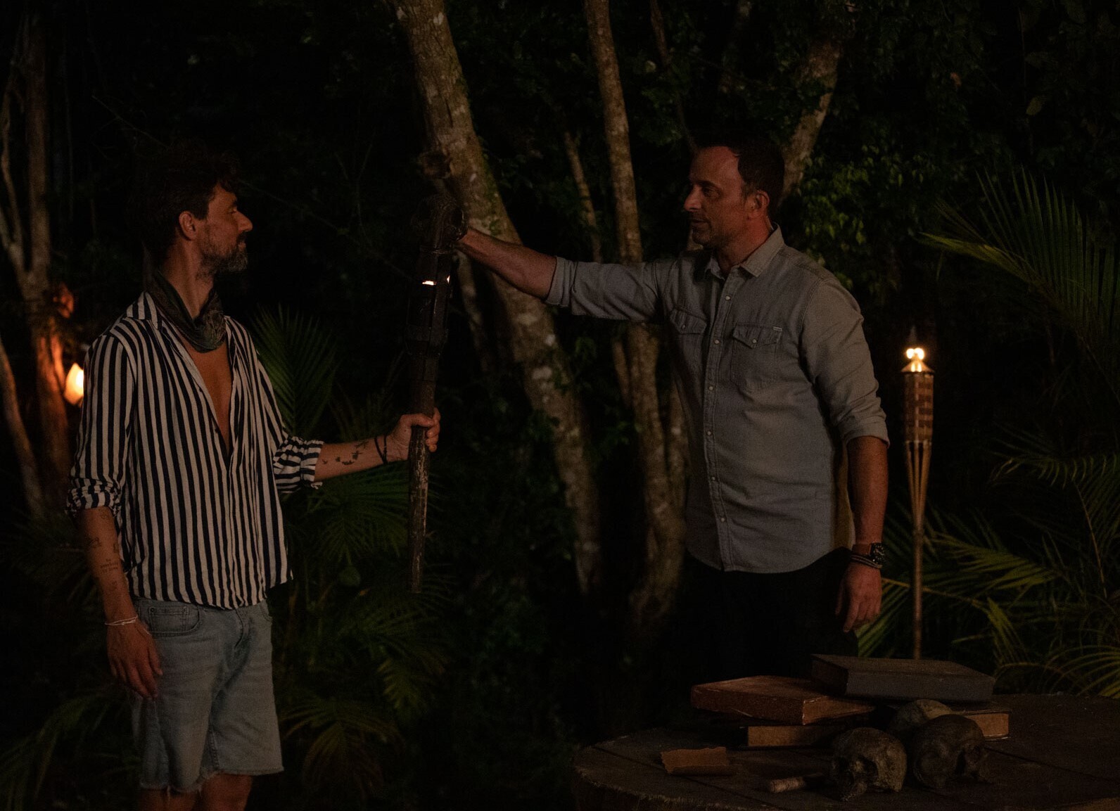 SURVIVOR Ο ΧΡΗΣΤΟΣ ΜΥΛΩΝΑΣ ΑΠΟΧΩΡΕΙ 01 95229