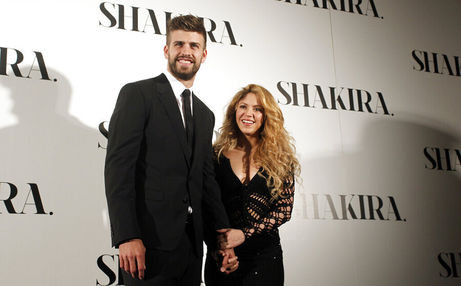 SHAKIRA_PIQUE_1_49997.jpg